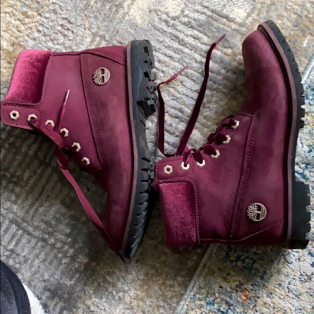 Maroon timberland boots